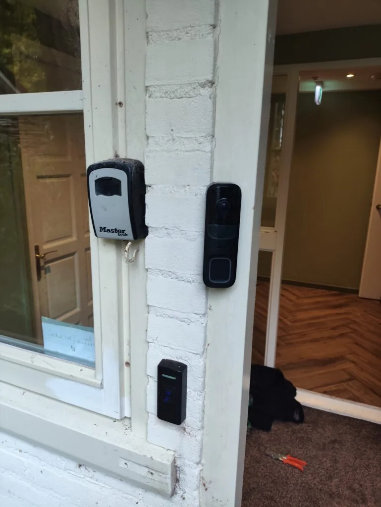 Ajax videodeurbel installatie