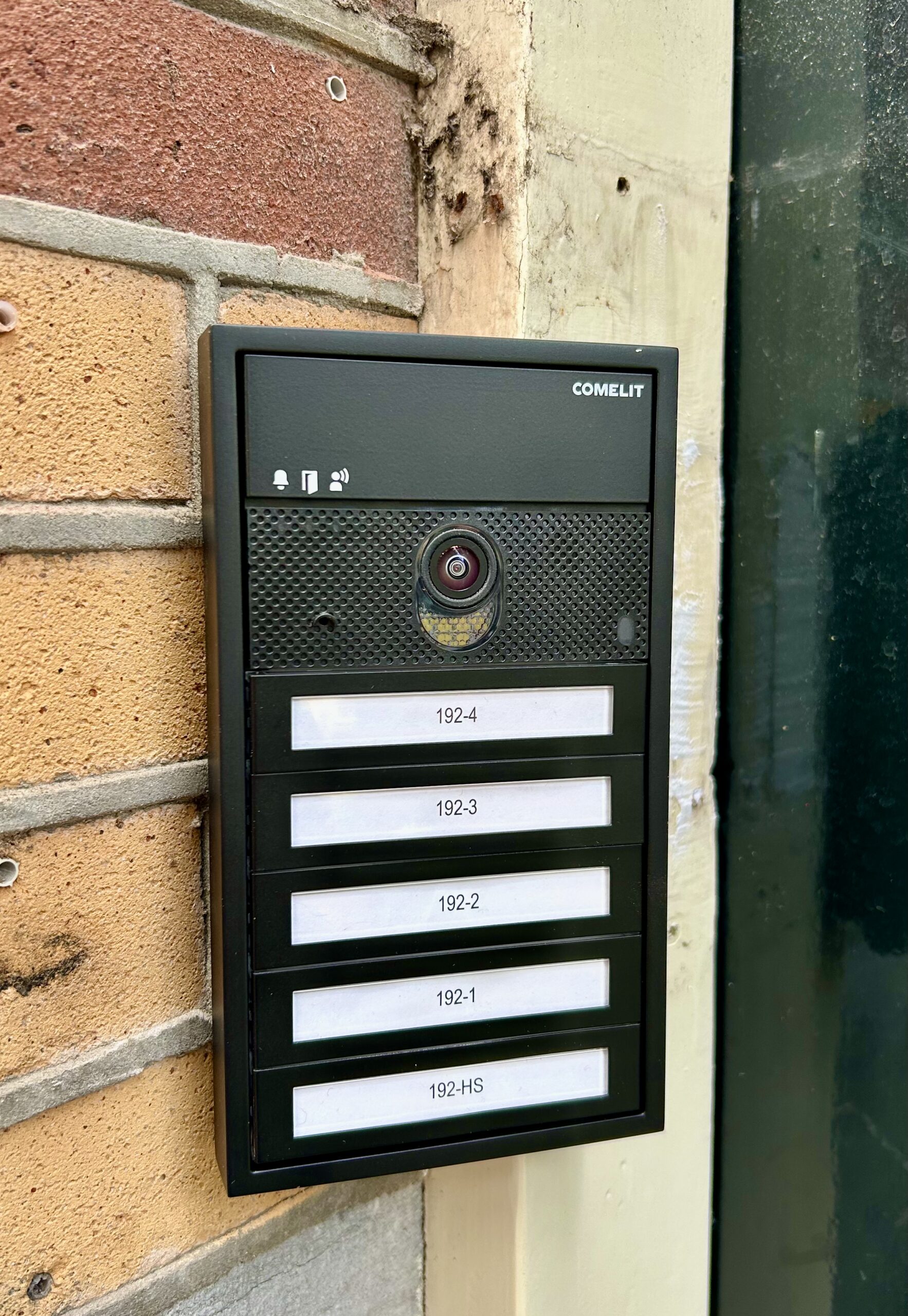 Intercomsysteem installeren